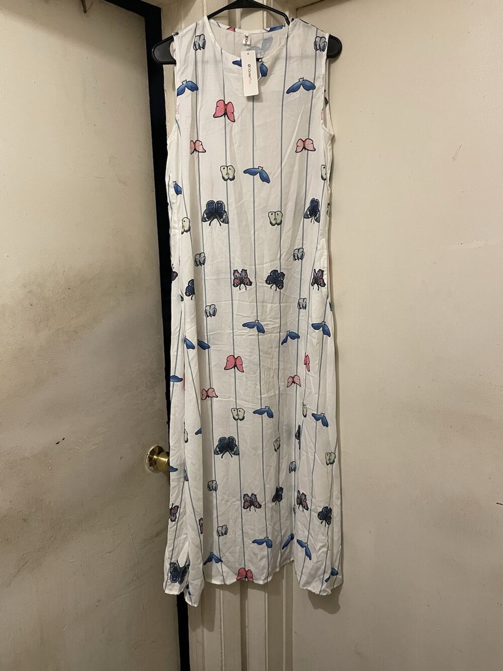 Women’s Butterfly Print Sleeveless Maxi Dress Large White Casual